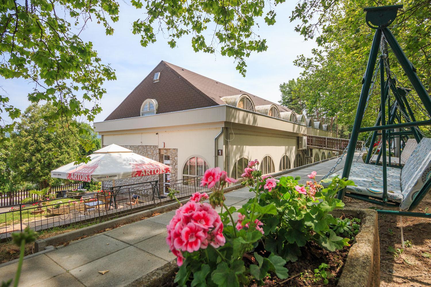 Laterum Motel Orfű Eksteriør bilde